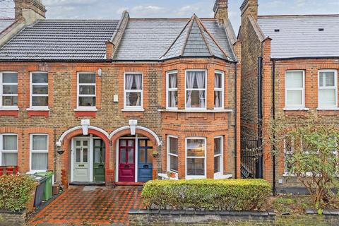 31 Blyth Road, London, E17 8HP