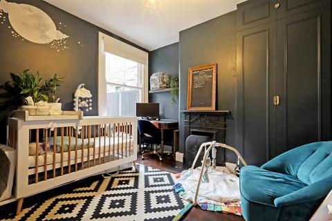 31 Blyth Road, London, E17 8HP