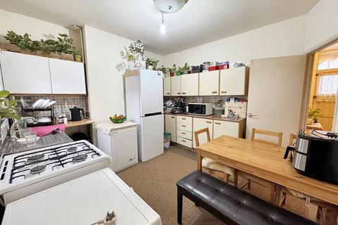 2 bedroom terraced house for sale, Downsell Road, London