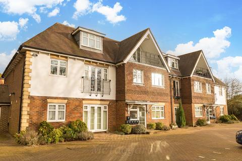 2 bedroom flat for sale, Gales Drive, Crawley RH10