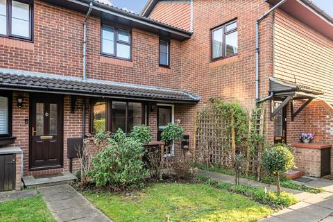 30 Trent Way, Worcester Park, KT4 8TT
