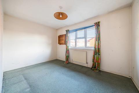 30 Trent Way, Worcester Park, KT4 8TT