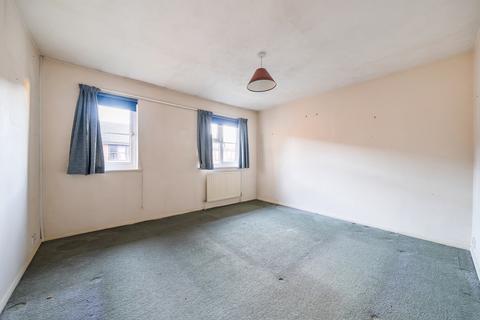 30 Trent Way, Worcester Park, KT4 8TT