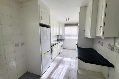 2 bedroom flat for sale, Chatsworth Court, Marsh Lane HA7