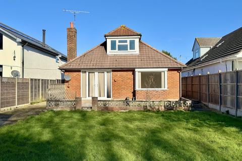 4 bedroom bungalow for sale, Lulworth Avenue , Hamworthy, Poole, BH15