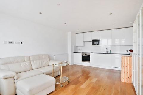 2 bedroom flat to rent, Sutton Court Road, Sutton