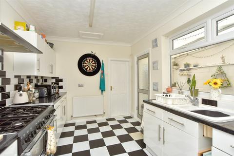 2 bedroom end of terrace house for sale, Winstanley Road, Sheerness, Kent