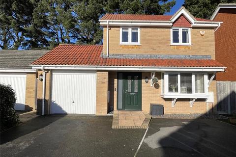 3 bedroom detached house for sale, Elderflower Close, Christchurch BH23