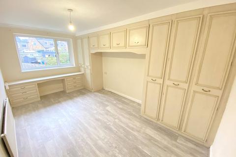 19 Ashworth Close, Royton, Oldham, OL2 6ED