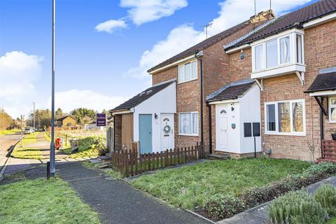 74 Kestrel Way, Luton, LU4 0UD