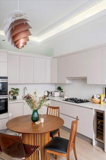 2 bedroom flat for sale, Clanricarde Gardens, London, W2