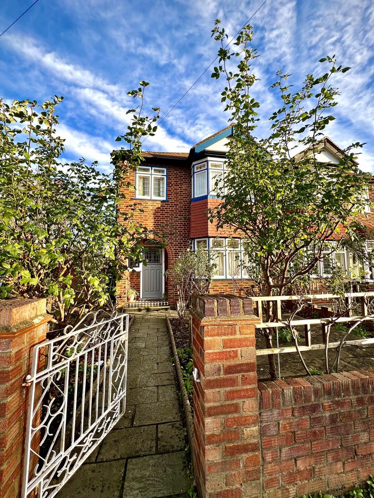 A Beautiful Three Bedroom Family Home in the hear