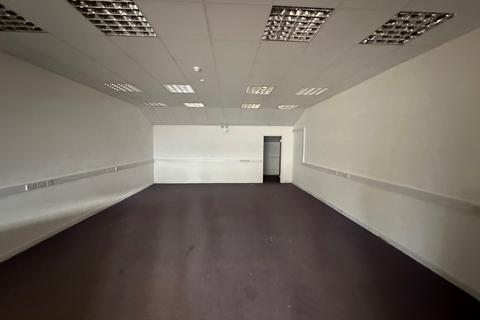 Industrial unit to rent, Unit 8, Adlam Central Park, Wirrall Park Road, Glastonbury, BA6 9XE