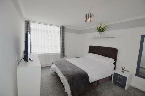 3 bedroom maisonette for sale, Kenilworth Court, Washington NE37