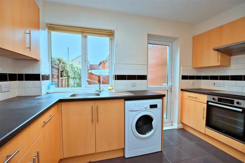 2 bedroom terraced house for sale, Siskin Close, Borehamwood