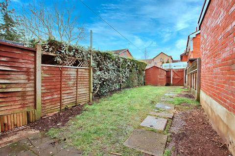 2 bedroom terraced house for sale, Siskin Close, Borehamwood