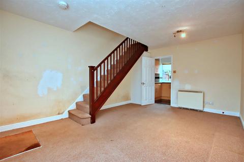 2 bedroom terraced house for sale, Siskin Close, Borehamwood