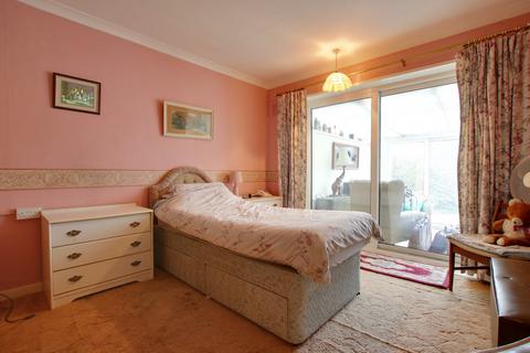 2 bedroom semi-detached bungalow for sale, SOUTHMEAD ROAD, FAREHAM