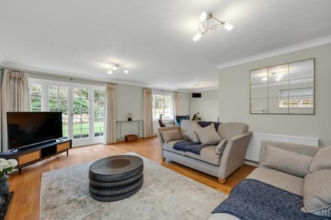 5 bedroom detached house for sale, Marrowells, Weybridge, Surrey, KT13