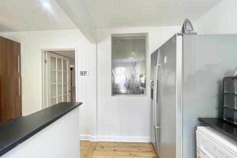 10 Cecil Road, Exeter, EX2 9AQ