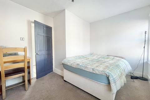 10 Cecil Road, Exeter, EX2 9AQ