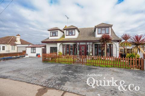 8 bedroom detached house for sale, Bramble Road, Canvey Island, SS8