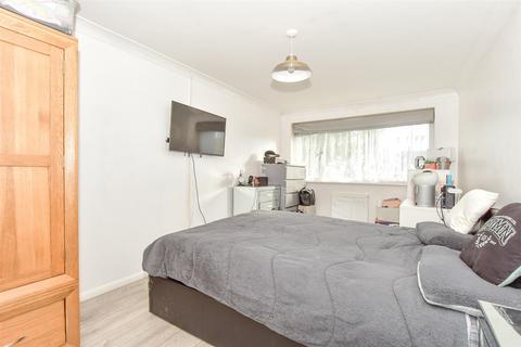5 Highcroft Crescent, Bognor Regis, PO22 8DH