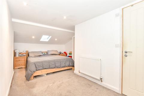 5 Highcroft Crescent, Bognor Regis, PO22 8DH