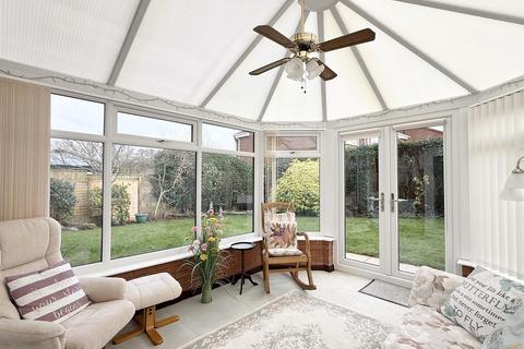 19 Bradgate Drive, Sutton Coldfield, B74 4XG