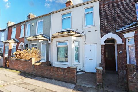 3 bedroom terraced house for sale, Sussex Road, Lowestoft, NR32