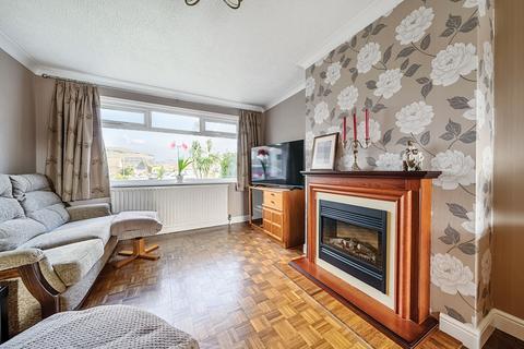 11 Southmead Close, Folkestone, CT19 5LH
