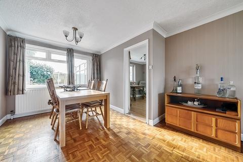 11 Southmead Close, Folkestone, CT19 5LH
