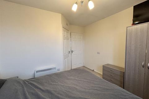 26 Quayside Walk, Dudley, DY2 9PT