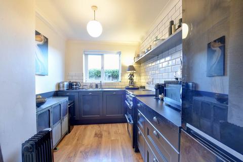 2 bedroom retirement property for sale, War Memorial Place, Henley-On-Thames