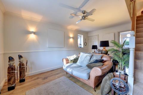 2 bedroom retirement property for sale, War Memorial Place, Henley-On-Thames