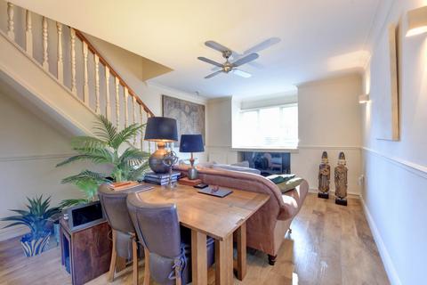 2 bedroom retirement property for sale, War Memorial Place, Henley-On-Thames