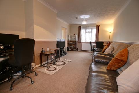 4 bedroom terraced house for sale, Kingston Hill Avenue, Romford RM6