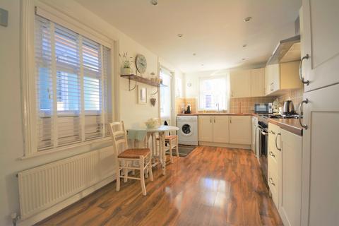 3 bedroom terraced house for sale, Pelham Road, Cowes