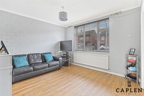 23 Ibbetson Path, Loughton, IG10 2AS