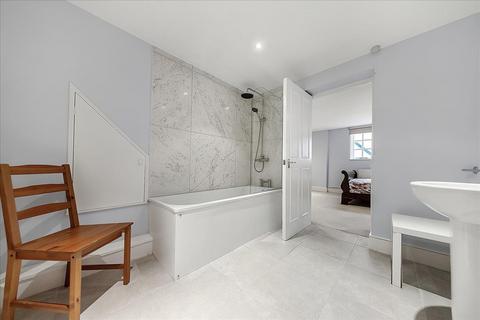 3a Ackmar Road, London, SW6 4UP