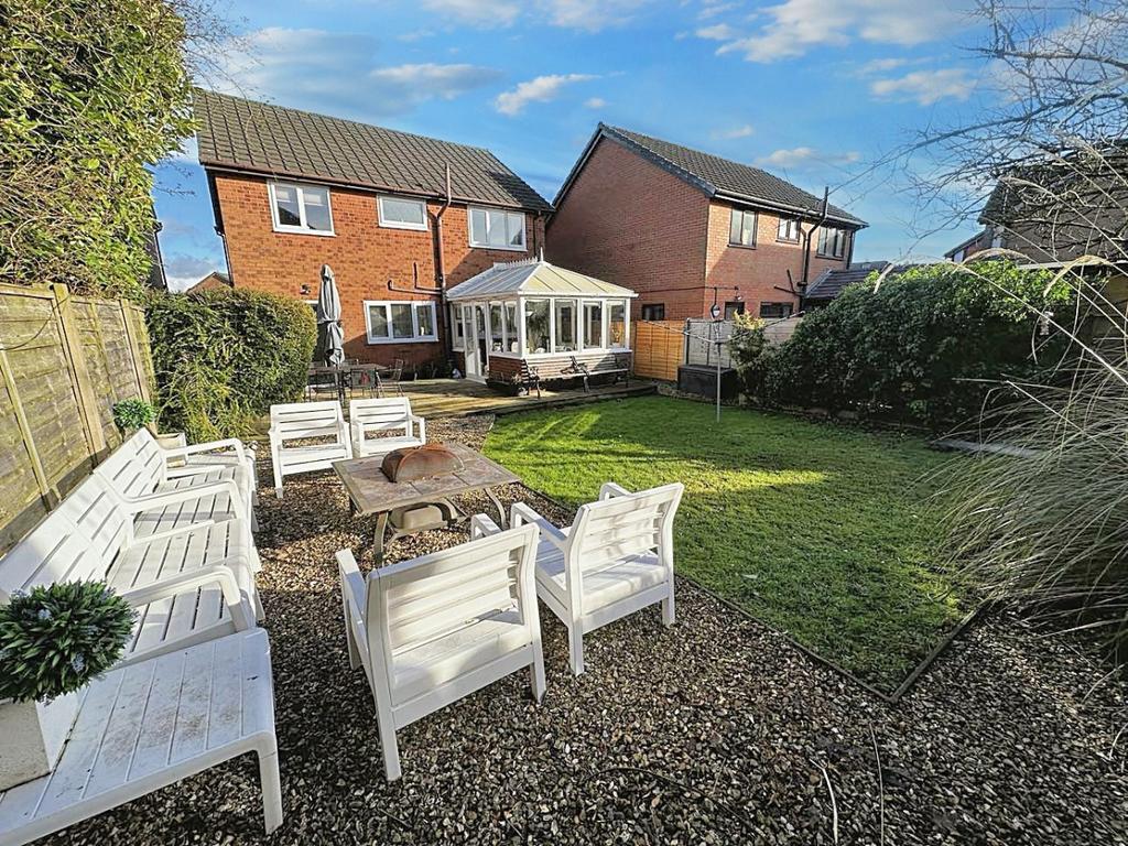 2 Maplebank