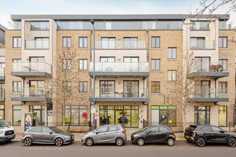3 bedroom flat for sale, Kilburn Park Road, London, NW6