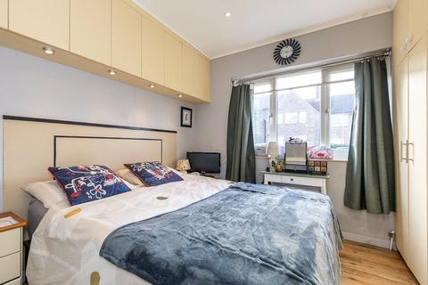 214 Moorside Road, Bromley, BR1 5EZ