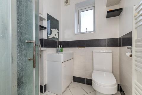 214 Moorside Road, Bromley, BR1 5EZ
