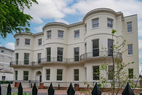 3 bedroom apartment for sale, London Road, Cheltenham GL52