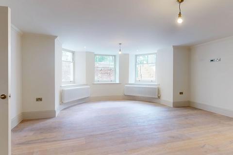 3 bedroom apartment for sale, London Road, Cheltenham GL52