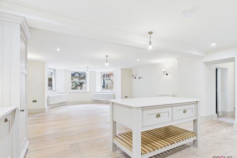 3 bedroom apartment for sale, London Road, Cheltenham GL52