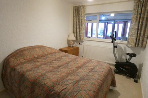 18 Draycott Drive, Cheadle, Stoke-on-trent, ST10 1NH