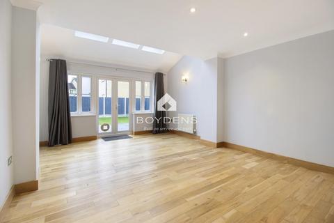undefined, Gratian Close, Colchester CO4