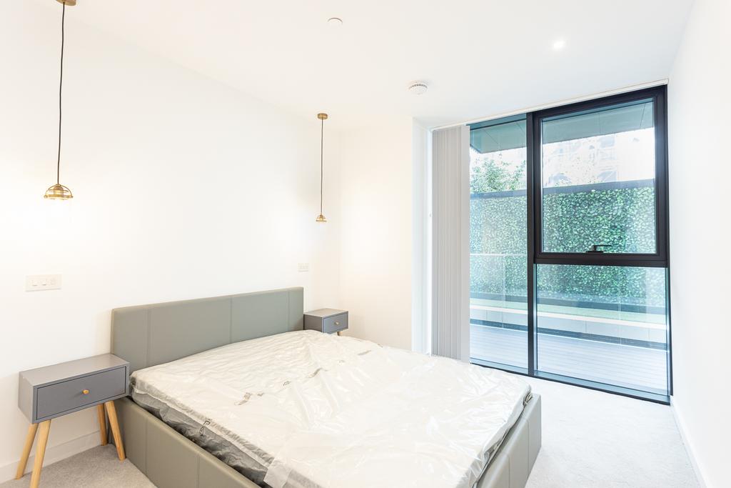 Large Bedroom
